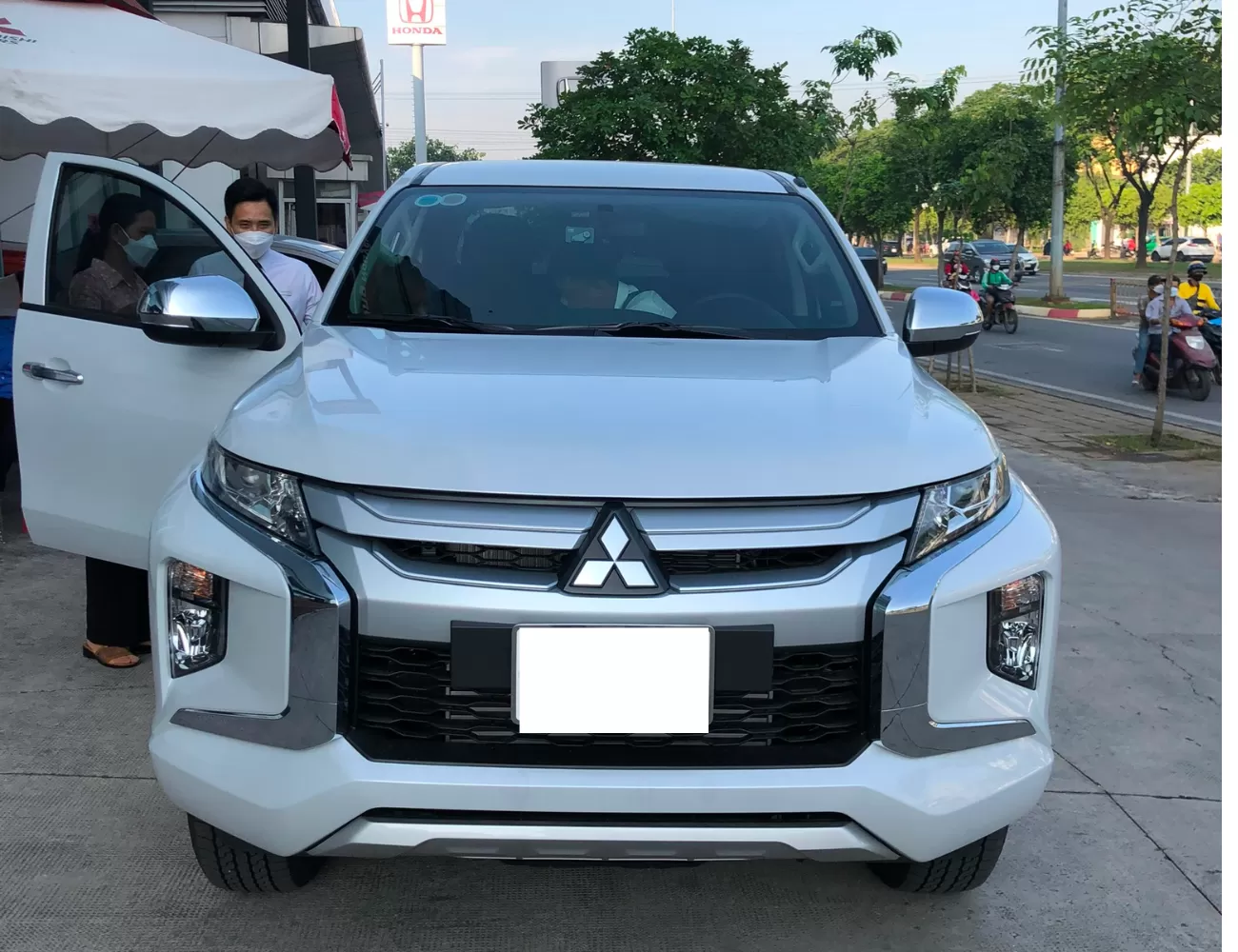 Mitsubishi Triton